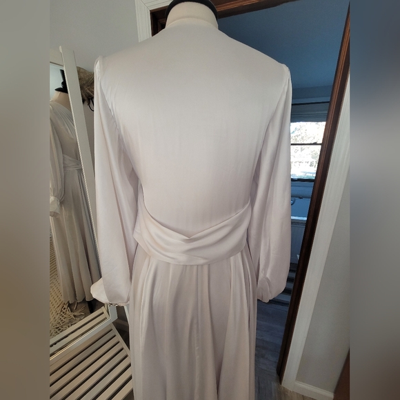 Catherine D'Lish - Beverly Boudoir Dressing Gown Robe in White - Size Large - Picture 8 of 11